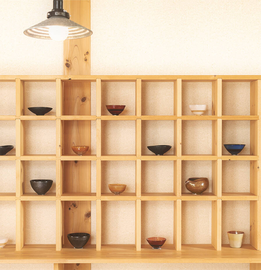 画像:名窯卸売市場 伊勢器市1